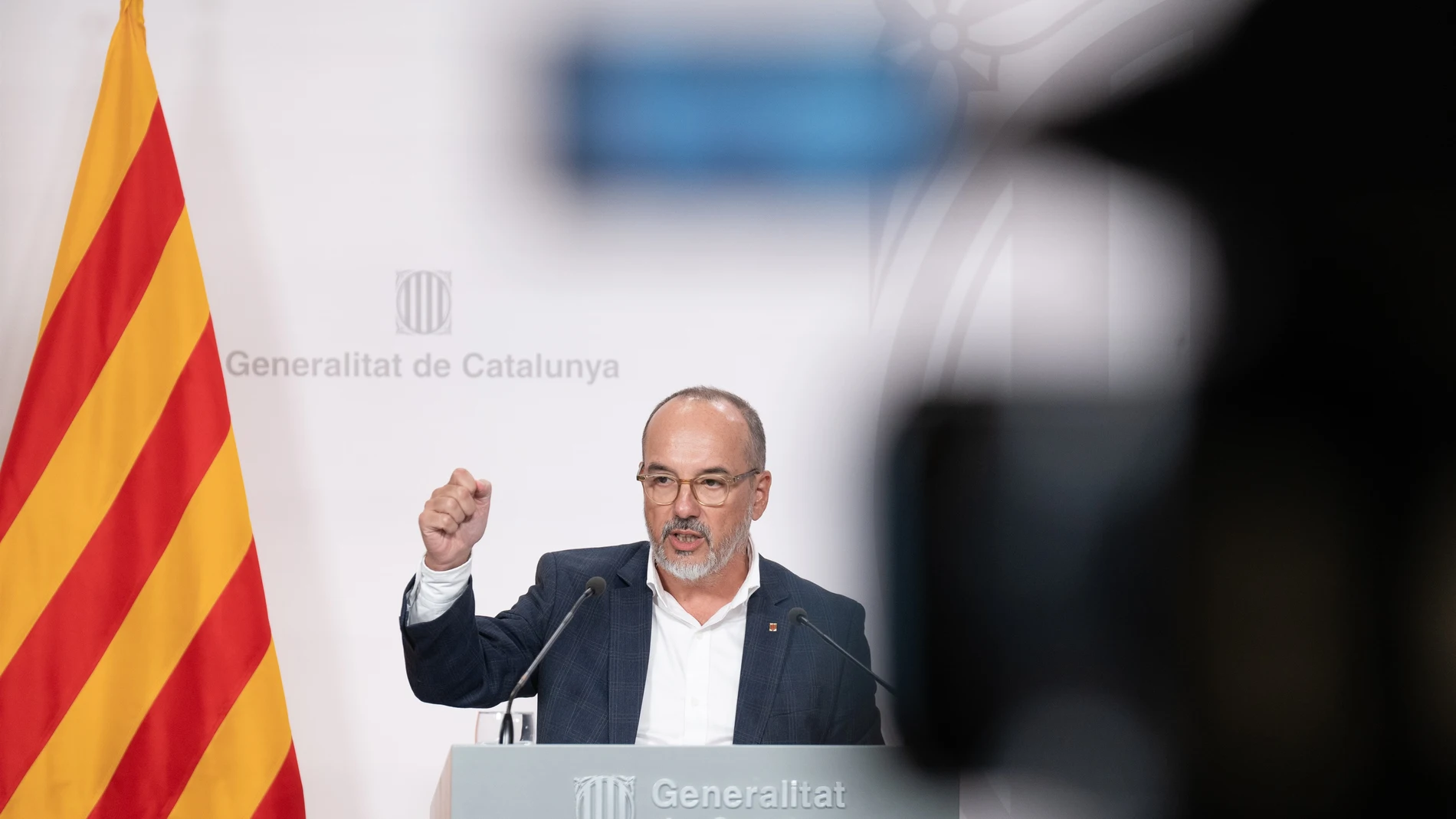 El conseller de Derechos Sociales, Carles Campuzano, en rueda de prensa 