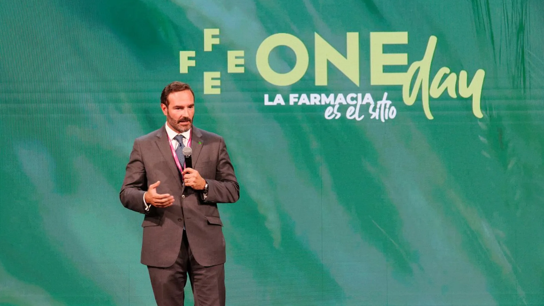 Luis de Palacio, presidente de FEFE, durante la inauguración del congreso celebrado esta semana en Madrid 