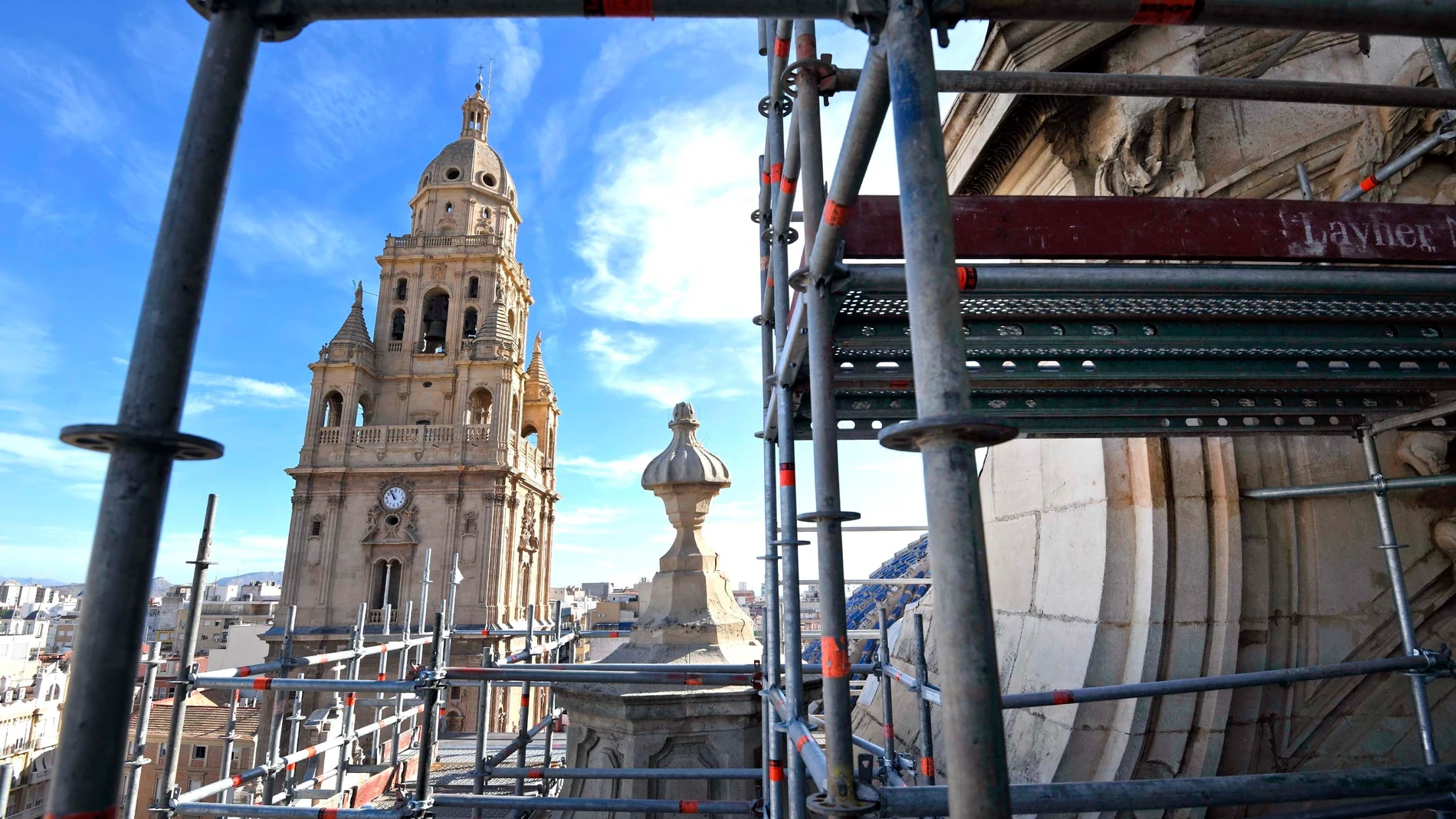 Las visitas guiadas a la fachada de la Catedral de Murcia comenzarán el próximo martes, andamios del imafronte de la Catedral AYUNTAMIENTO MURCIA 18/10/2023