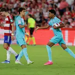 Joao Félix y Lamine Yamal celebran un gol del FC Barcelona