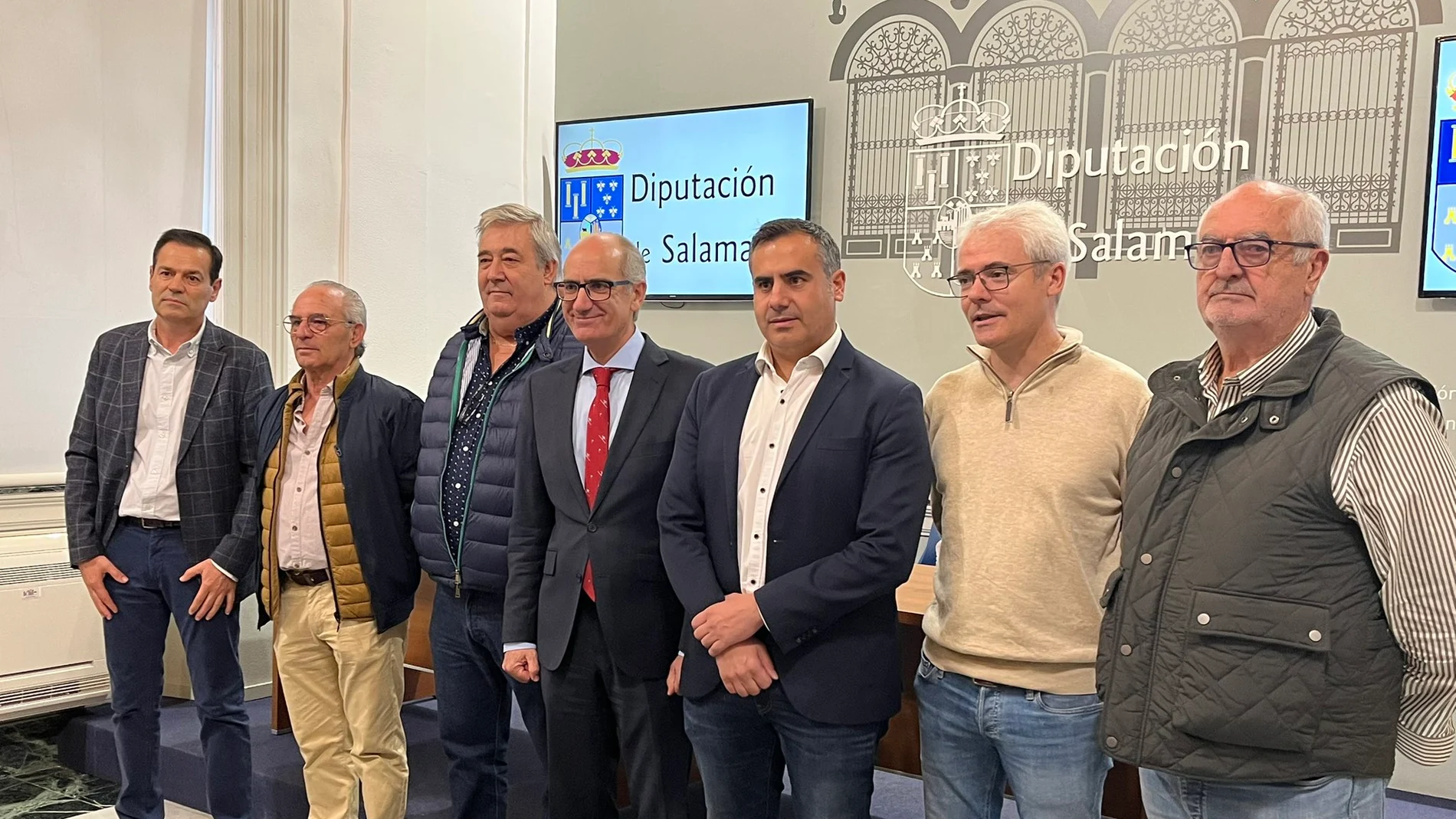 Javier Iglesias con representantes de los Grupos de Acción Local de Salamanca