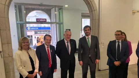 El presidente del TC, Cándido Conde-Pumpido, en las XXIX Jornadas de la Asociación de Letrados del Tribunal Constitucional que se celebran en Vigo