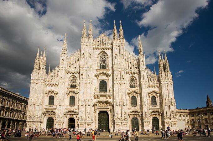 La catedral y plaza del Duomo en Milán