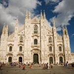 La catedral y plaza del Duomo en Milán