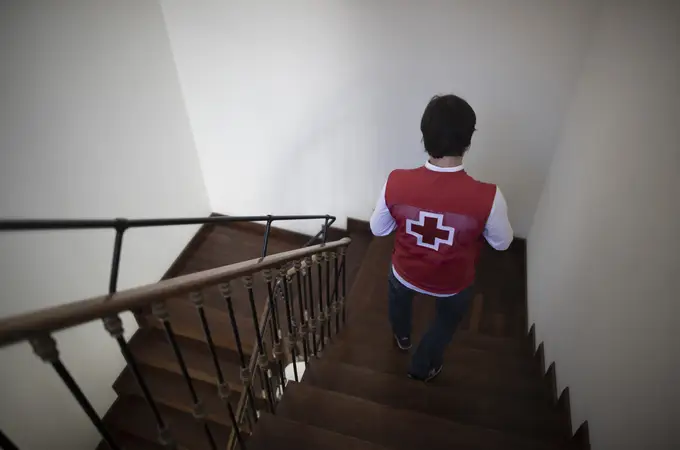 Muere una trabajadora social de Cruz Roja al caer desde un piso de emancipación de jóvenes en Logroño