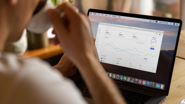 La Inteligencia Artificial y procesamiento de datos transforman la forma en que se trabaja.