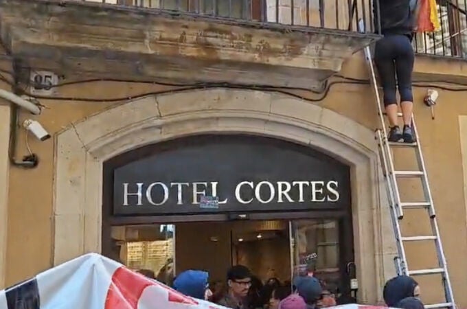Manifestantes pro-Palestina ocupan el hotel de un magnate israelí en Barcelona