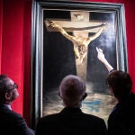 La Fundación Dalí presenta la exposición 'Dalí. El Cristo de Portlligat' y el libro '¿Por qué, Dalí?'