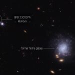 Dentro del círculo se puede observar la explosión GRB230307A y debajo, a la derecha, la galaxia en la que se encontraba.