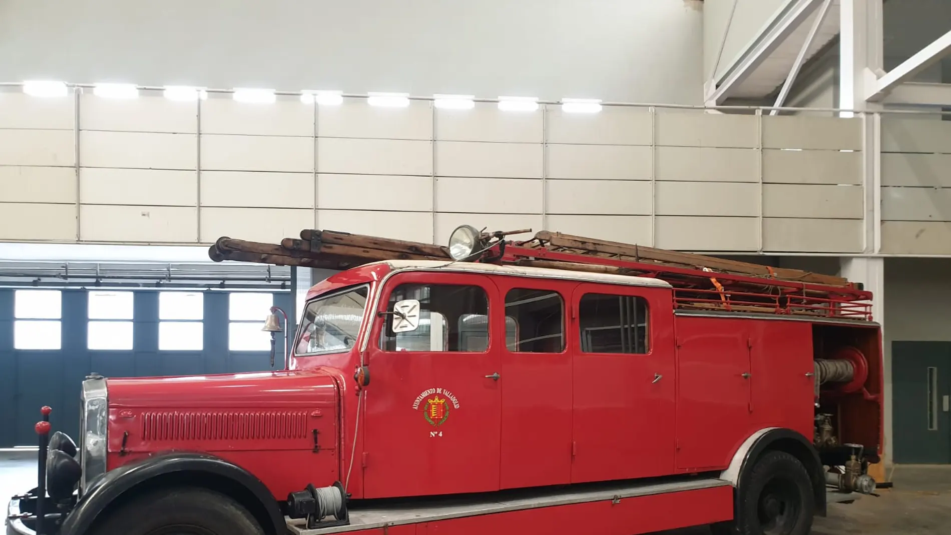 Camión de bomberos que participó en el gran incendio que asoló Santander en 1941 que pueden verse en la feria del coleccionismo de Valladolid este fin de semana 