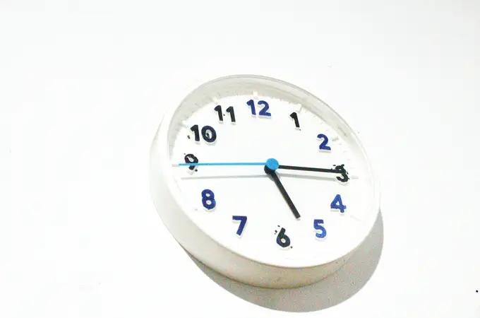 ¿Sabes desde cuándo y por qué se realiza el cambio de hora en España dos veces al año?