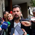 Tudnaca atiende a la prensa a su llegada al Comité Federal del PSOE en la calle Ferraz de Madrid