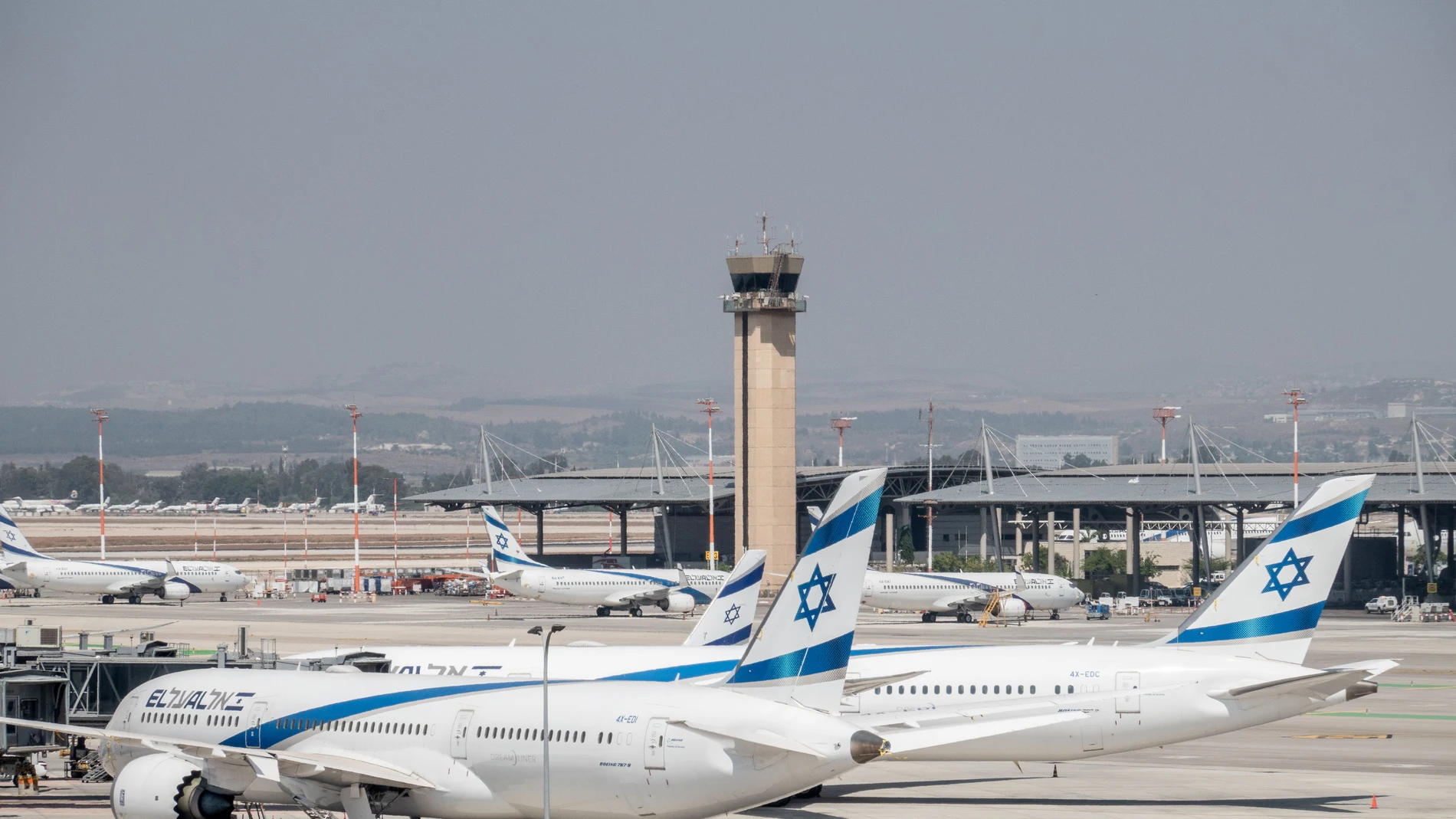 August 3, 2020, Tel Aviv, Israel: El Al Airlines planes are seen parked at Tel Aviv's Ben Gurion International Airport during the Coronavirus crisis. Travel restrictions and flight cancellations due to the outbreak leave the airport almost totally empty. (Foto de ARCHIVO) 03/08/2020