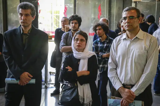 Irán detiene a Nasrín Sotudé, ganadora del premio Sajarov, por acudir al funeral de una joven asesinada por no llevar velo