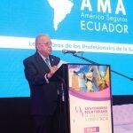 El presidente de A.M.A., el Dr. Diego Murillo,