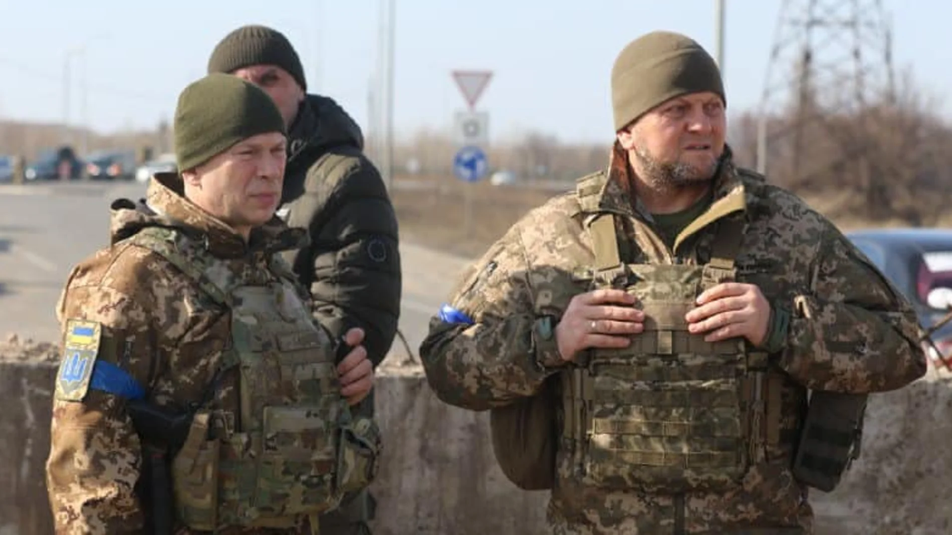 Valerii Zaluzhnyi junto al coronel general Oleksander Syrskyi durante la batalla de Kiev en marzo de 2022