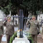 Homenaje en el cementerio del Carmen de Valladolid a los militares de todos los tiempos, que dieron su vida por la Patria