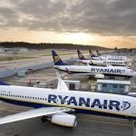 Economía.- Anulación de 'Inspección de trabajo sanciona a Ryanair por no pagar el SMI a algunos tripulantes de cabina'