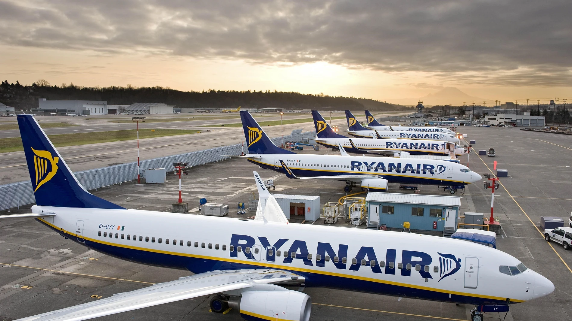 Economía.- Anulación de 'Inspección de trabajo sanciona a Ryanair por no pagar el SMI a algunos tripulantes de cabina'
