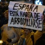 Cacerolada en la sede del PSOE en Ferraz contra la amnistía
