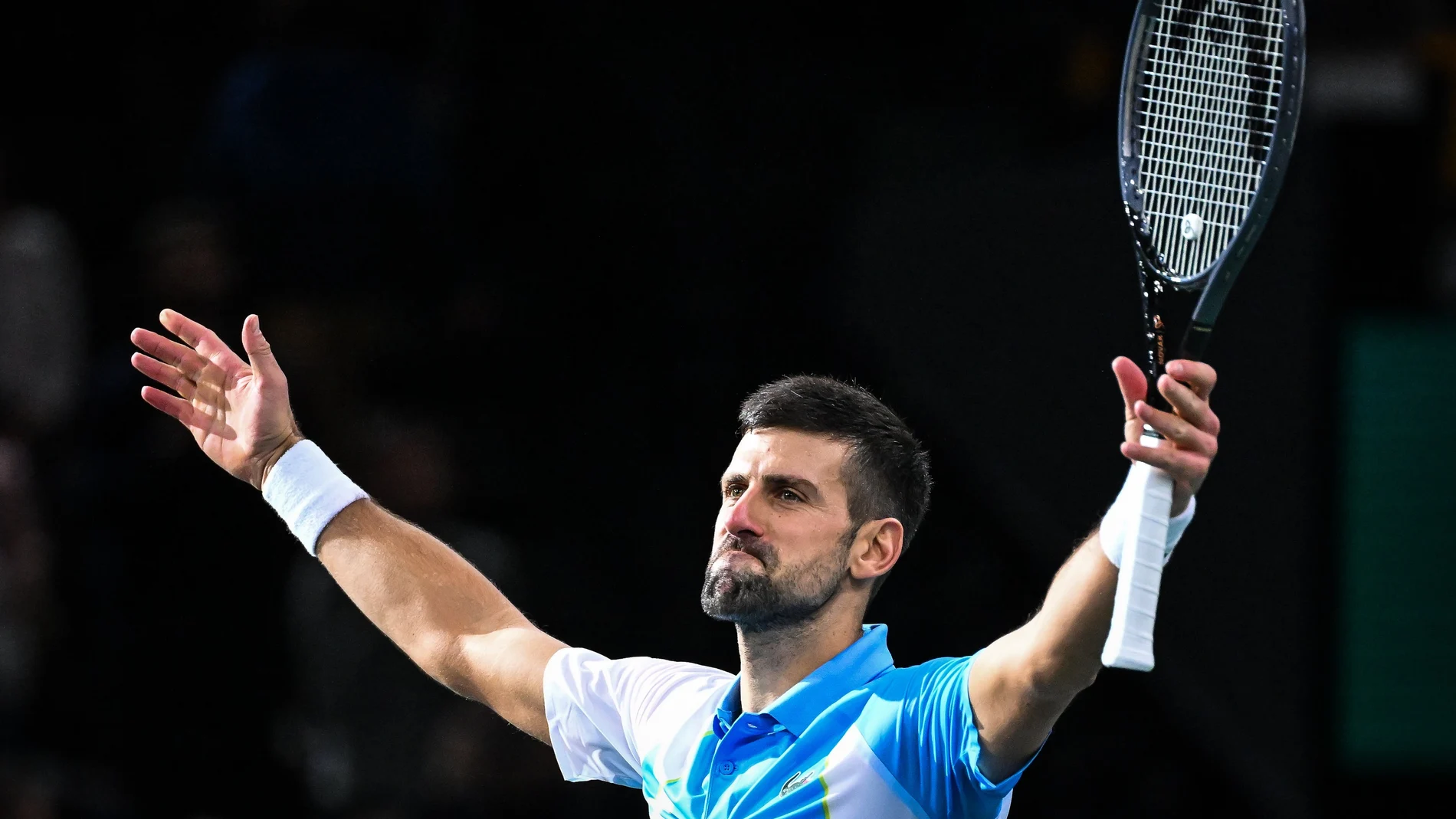 Djokovic celebra su victoria ante Rublev