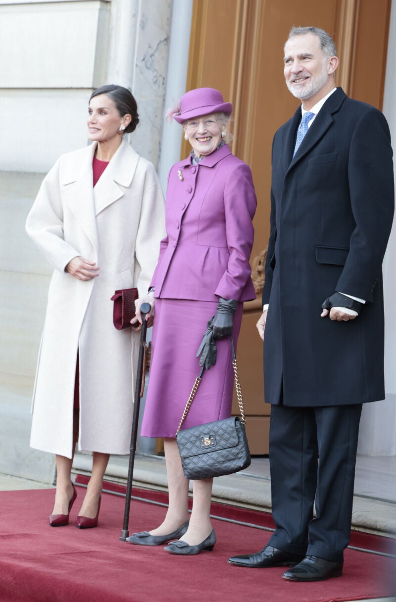El primer look de la Reina Letizia en Dinamarca.
