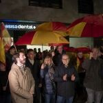 García-Gallardo y Veganzones encabezan la protesta en la sede del PSOE de Valladolid