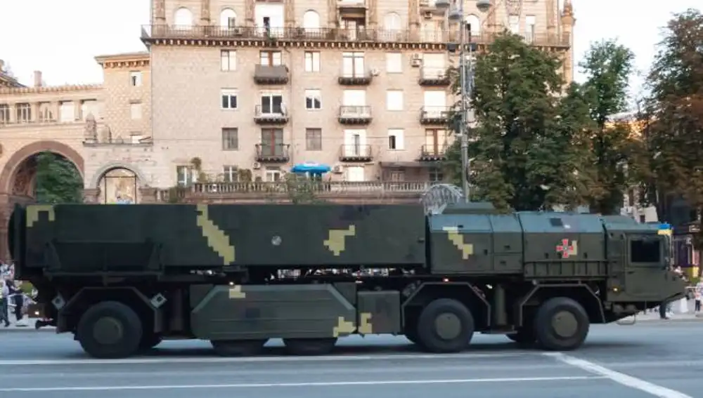 Sistema de misiles tácticos ucraniano (Hrim-2/Sapsan) en el ensayo para el desfile militar del Día de la Independencia en Kiev, 2018.
