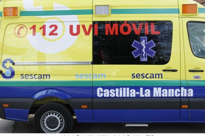 Un fallecido tras la colisión entre un turismo y un camión que iba en dirección contraria en Alovera (Guadalajara)