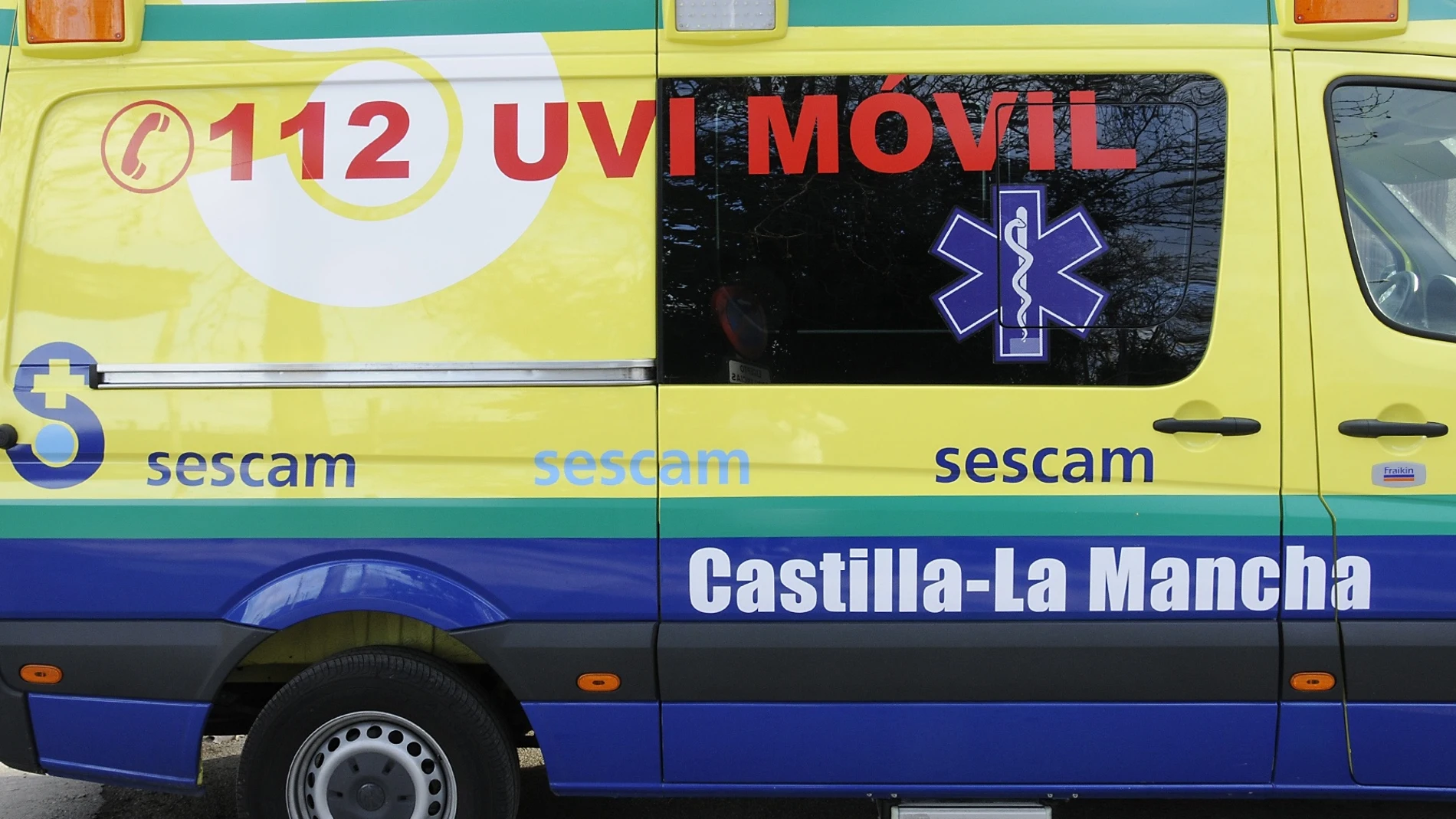 Un fallecido tras la colisión entre un turismo y un camión que iba en dirección contraria en Alovera (Guadalajara)