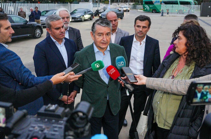 Antonio Sanz visita el Parque de Bomberos del Consorcio de Cádiz