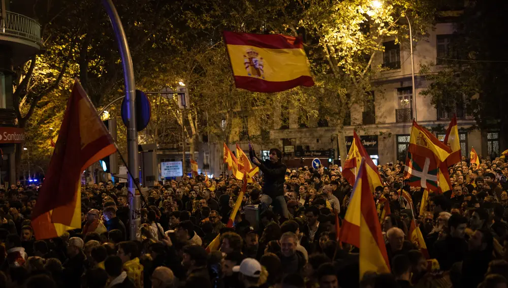 Novena jornada de protestas en Ferraz por la amnistía