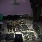 Armamento hallado en el sótano del Hospital Rantisi de Ciudad de Gaza