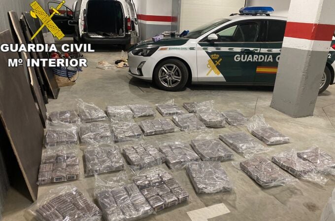 Cádiz.-Sucesos.- Detenido en Chipiona el conductor de una furgoneta que transportaba 115 kilos de hachís