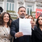 Abascal acude al Tribunal Supremo para presentar una querella contra Sánchez