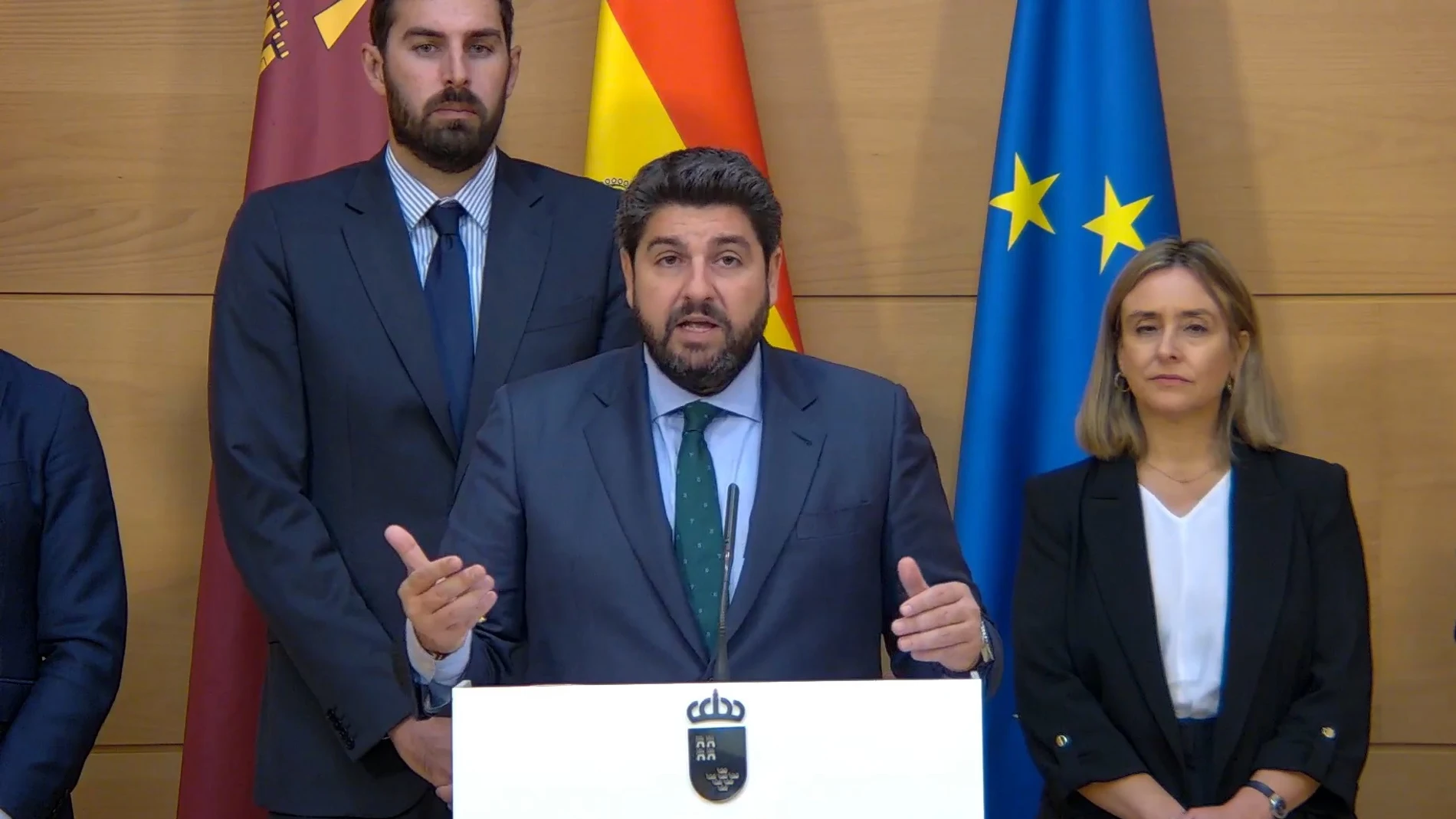 El presidente de la Región de Murcia, Fernando López Miras, en la declaración institucional