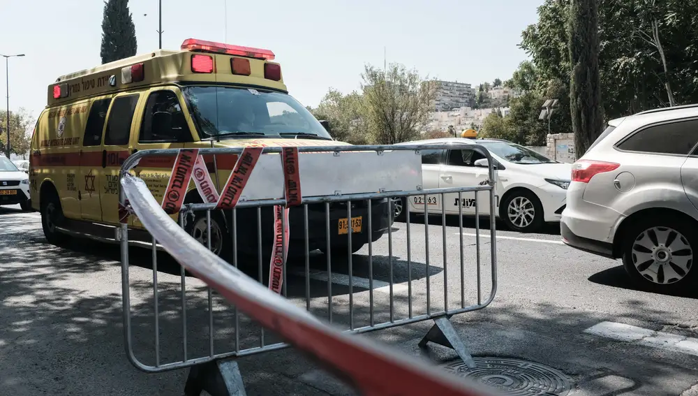 AMP.- O.Próximo.- Heridos siete israelíes en un ataque cerca de un puesto de control al sur de Jerusalén