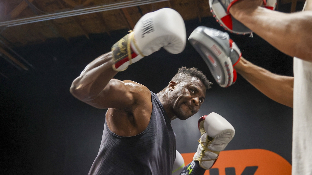 He arrived by boat and was on the verge of beating the world boxing champion