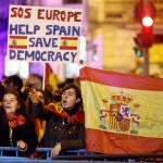 Nuevas protestas contra Sánchez en Ferraz