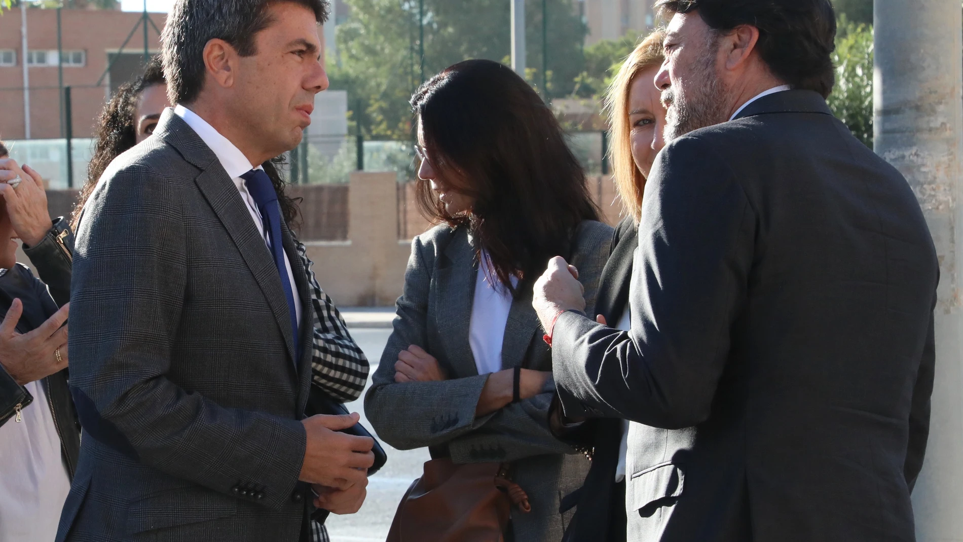 Carlos Mazón y Luis Barcala han visitado hoy la parcela del PAU II de Alicante en la que se va a construir un centro de salud.