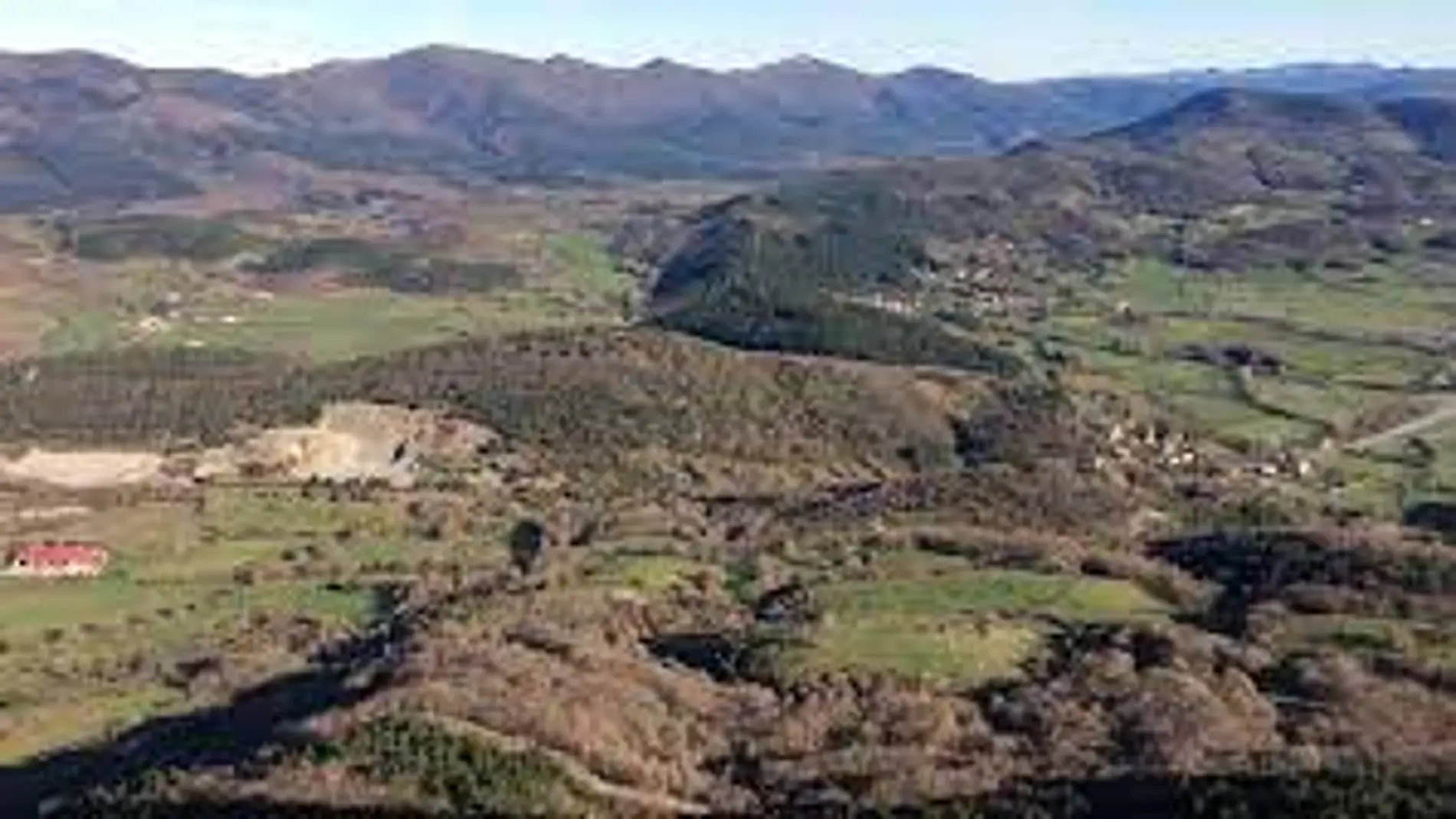 Vista del Valle de Mena en Burgos, desde el Pico Cantonad