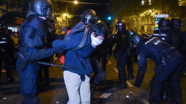 MADRID.-Sucesos.- Seis detenidos en las protestas de este sábado en Ferraz contra la amnistía