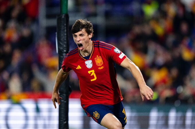 Así celebró Le Normand su primer gol con España