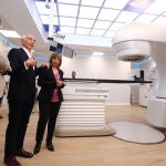 Presentación de la nueva unidad de radioterapia de Clínica Ponferrada