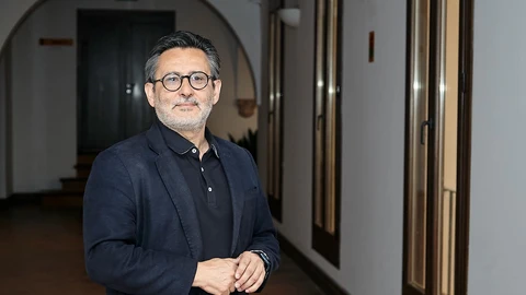 Dr. Julio Mayol