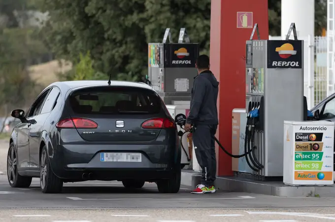 La gasolina registra su precio más bajo en seis meses