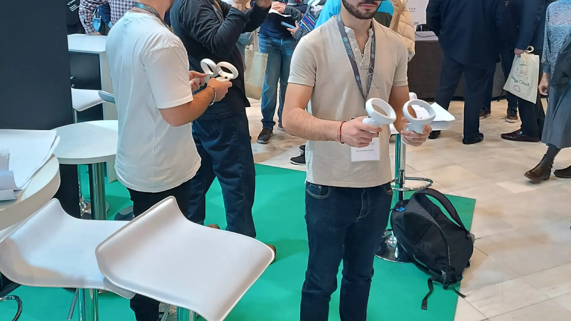 Gafas de realidad virtual para mostrar habilidades y encontrar un empleo