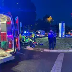 MADRID.-VÍDEO: Sucesos.- AMP.- Herido grave un hombre tras ser atropellado por un taxi en Madrid