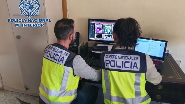 En prisión por compartir supuestamente más de 250 vídeos de contenido pedófilo desde su domicili