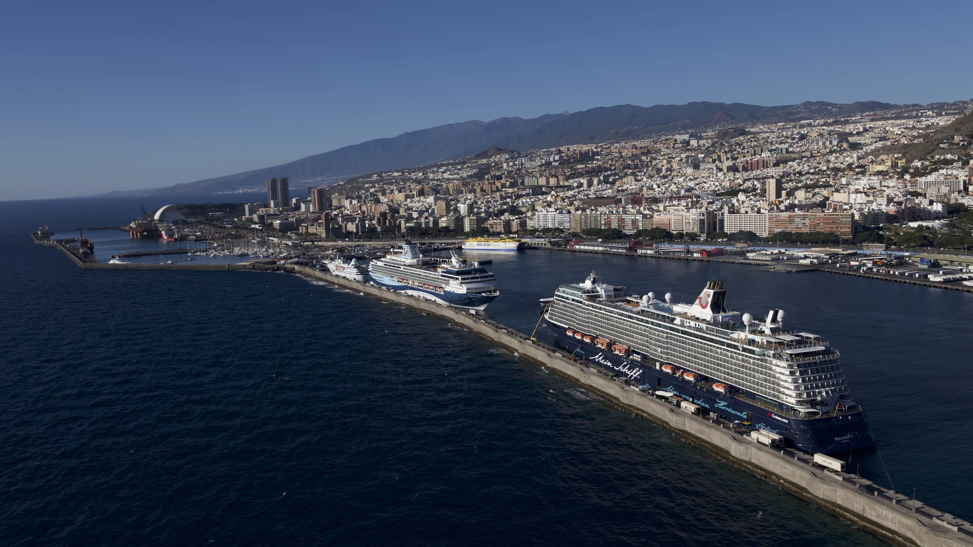 Cruceros en el puerto de Santa Cruz de Tenerife PUERTOS DE TENERIFE (Foto de ARCHIVO) 17/01/2020